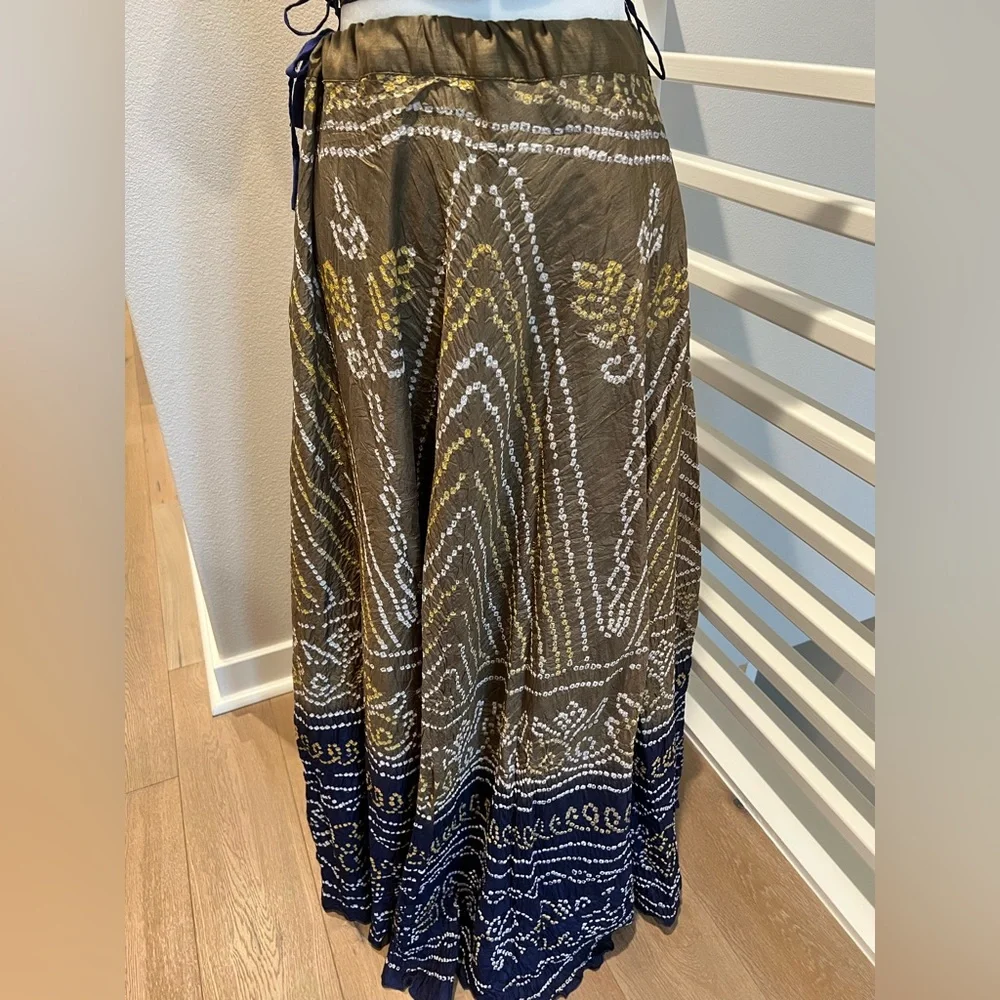 Bandhani Lehenga - blue and green, XS petite - Picture 8 of 12